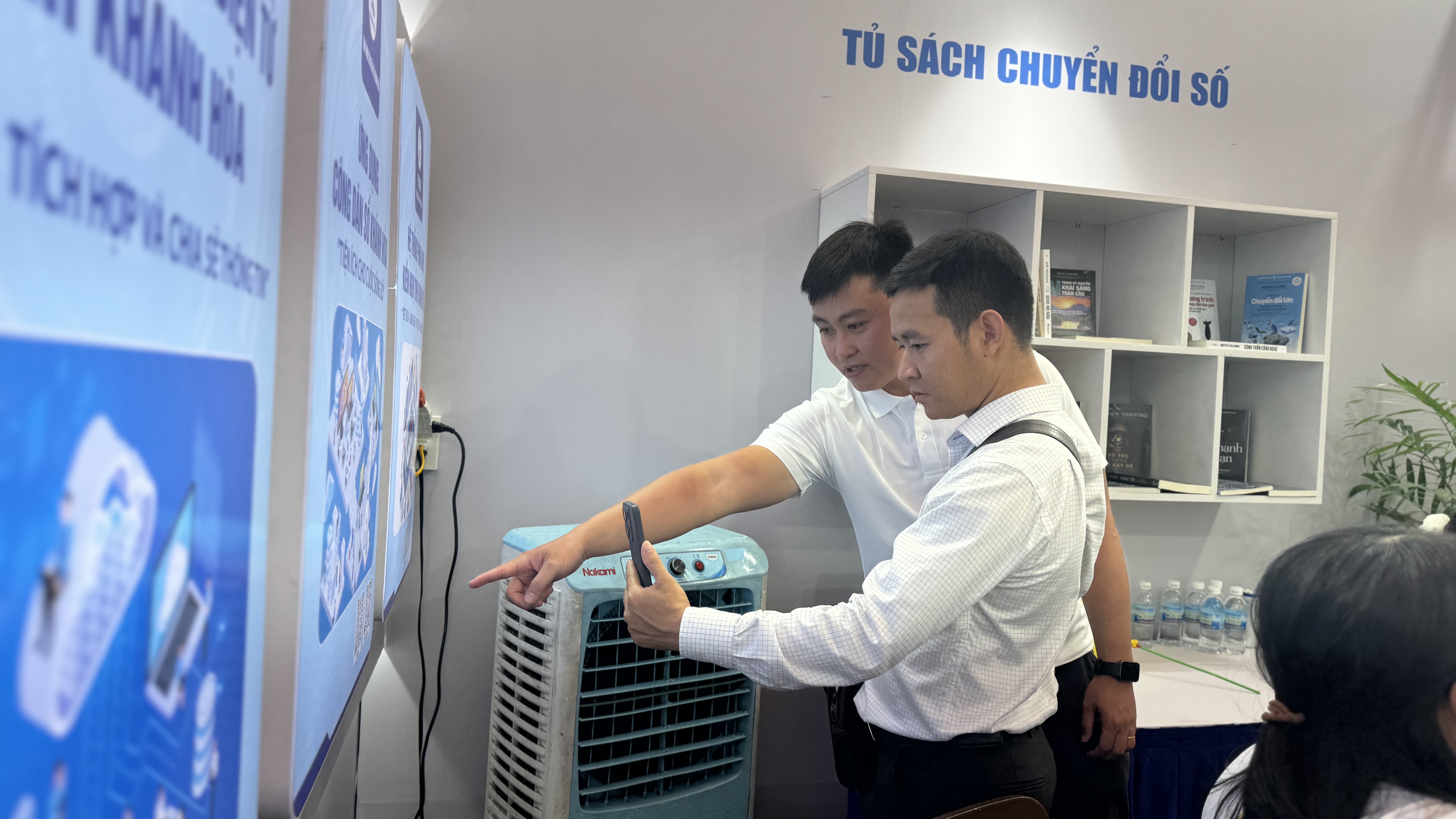 Tăng tốc triển khai nhiệm vụ phát triển khoa học, công nghệ, đổi mới sáng tạo, chuyển đổi số và Đề án 06