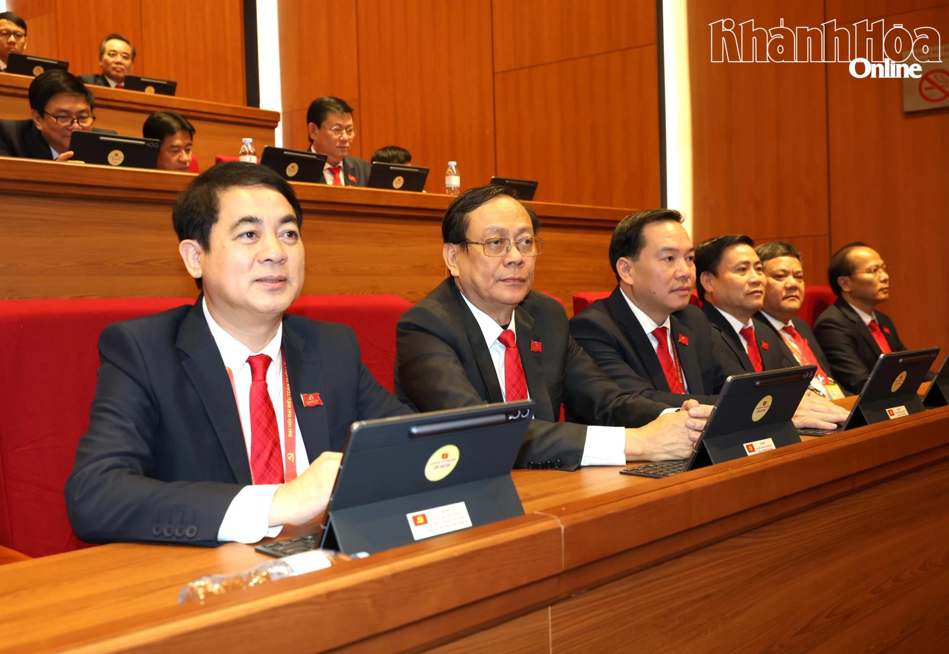 Hoạt động của Đoàn đại biểu Đảng bộ tỉnh Khánh Hòa ngày làm việc đầu tiên tại Đại hội XIV của Đảng