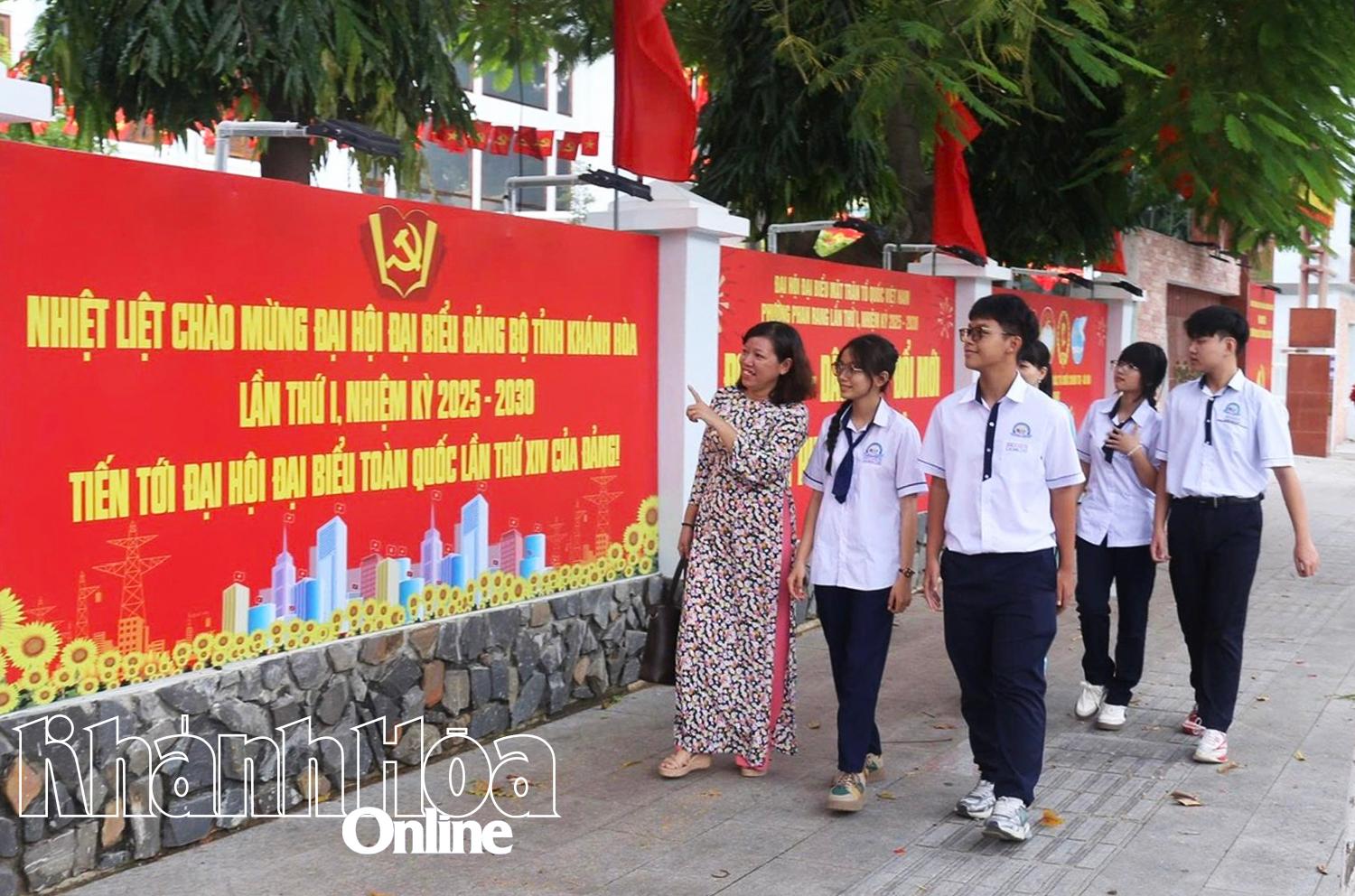 Chào mừng Đại hội đại biểu Đảng bộ tỉnh Khánh Hòa lần thứ I, nhiệm kỳ 2025 - 2030: Hân hoan hướng về ngày hội lớn