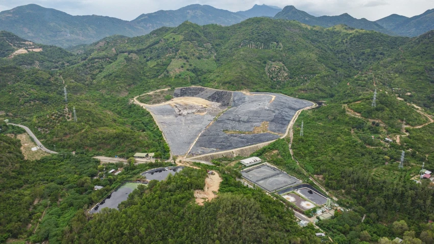 Khánh Hòa cho thuê chuyên gia xử lý ô nhiễm từ các bãi rác chôn lấp