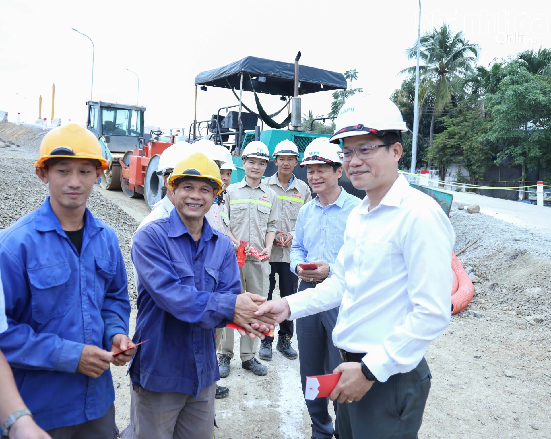 Khẩn trương hoàn thiện các hạng mục Dự án Đập ngăn mặn trên Sông Cái Nha Trang