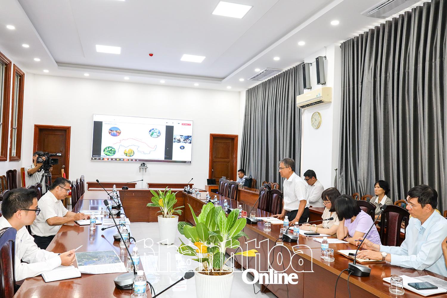 Hoàn thiện ý tưởng đề xuất thiết kế, cải tạo các dòng sông kết hợp phát triển du lịch