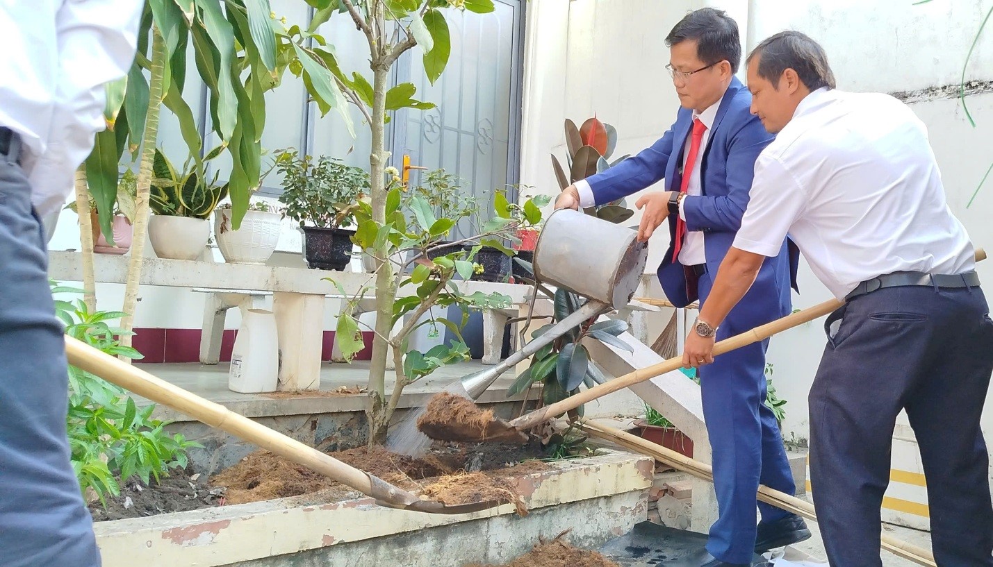 BAN QUẢN LÝ DỰ ÁN PHÁT TRIỂN TỈNH KHÁNH HÒA PHÁT ĐỘNG “TẾT TRỒNG CÂY ĐỜI ĐỜI NHỚ ƠN BÁC HỒ” XUÂN BÍNH NGỌ 2026