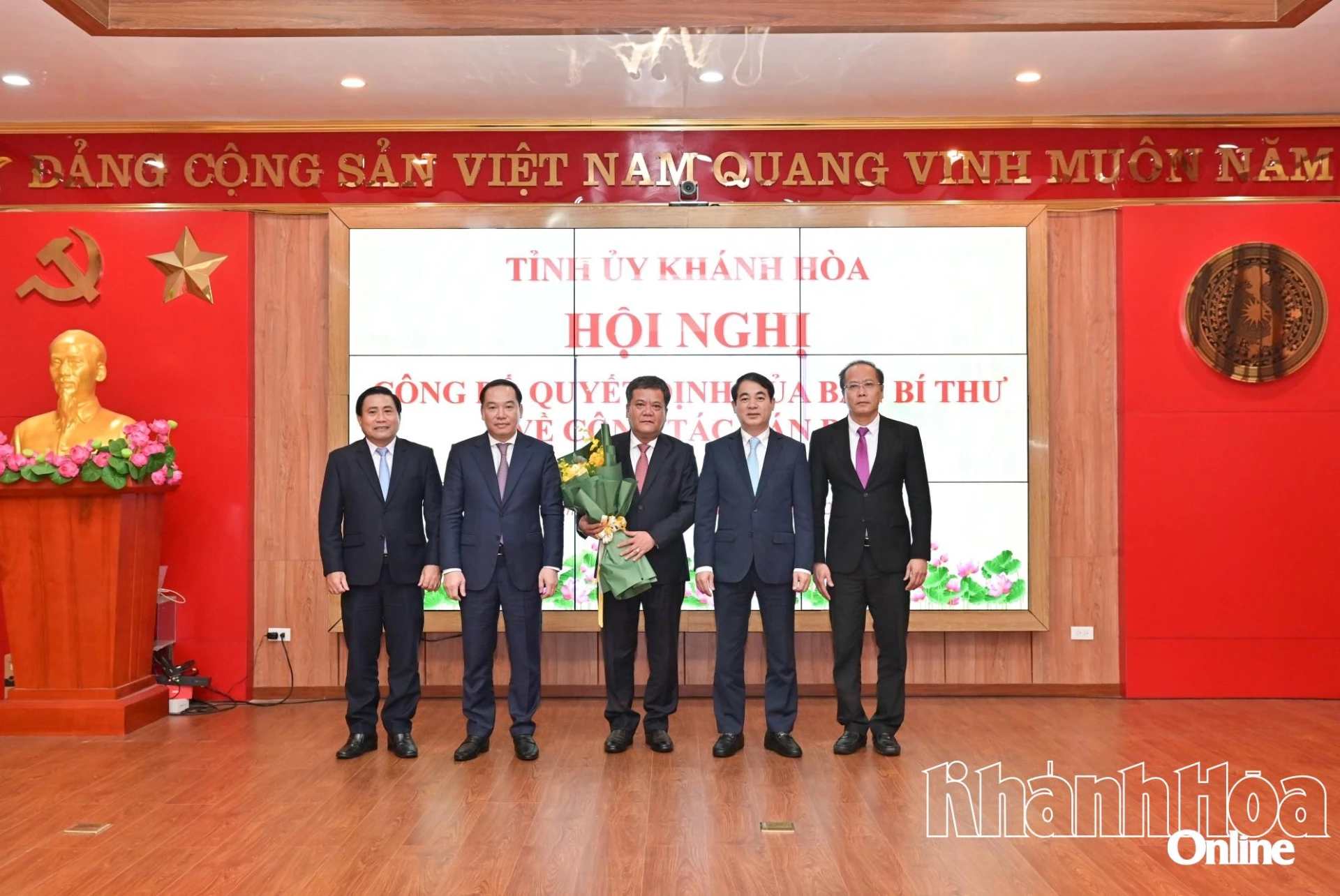 Ban Bí thư điều động, chỉ định đồng chí Trần Phong giữ chức Phó Bí thư Tỉnh ủy Khánh Hòa