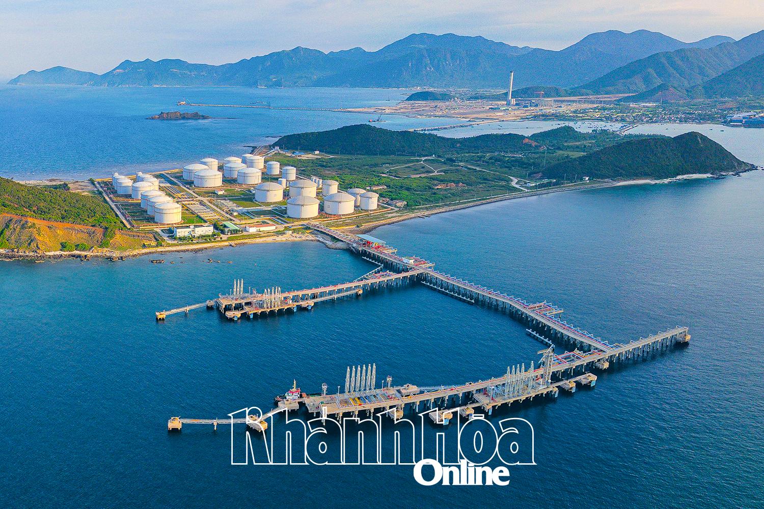 Mở tầm nhìn hướng biển